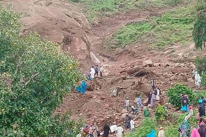 بەهۆی رۆچوونی زەوییەوە لە سودان زیاتر لە هەزار كەس گیانیان لەدەستدا