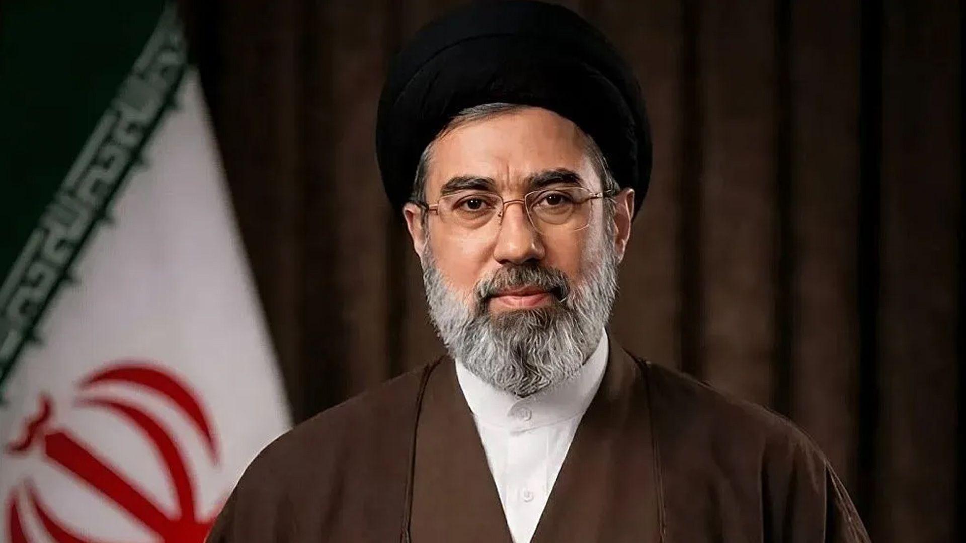 رابەری باڵای ئێران دەسەڵاتەكانی سەرۆك كۆمار زیاد دەكات بۆ چارەسەركردنی كێشەكانی وڵاتەكەی