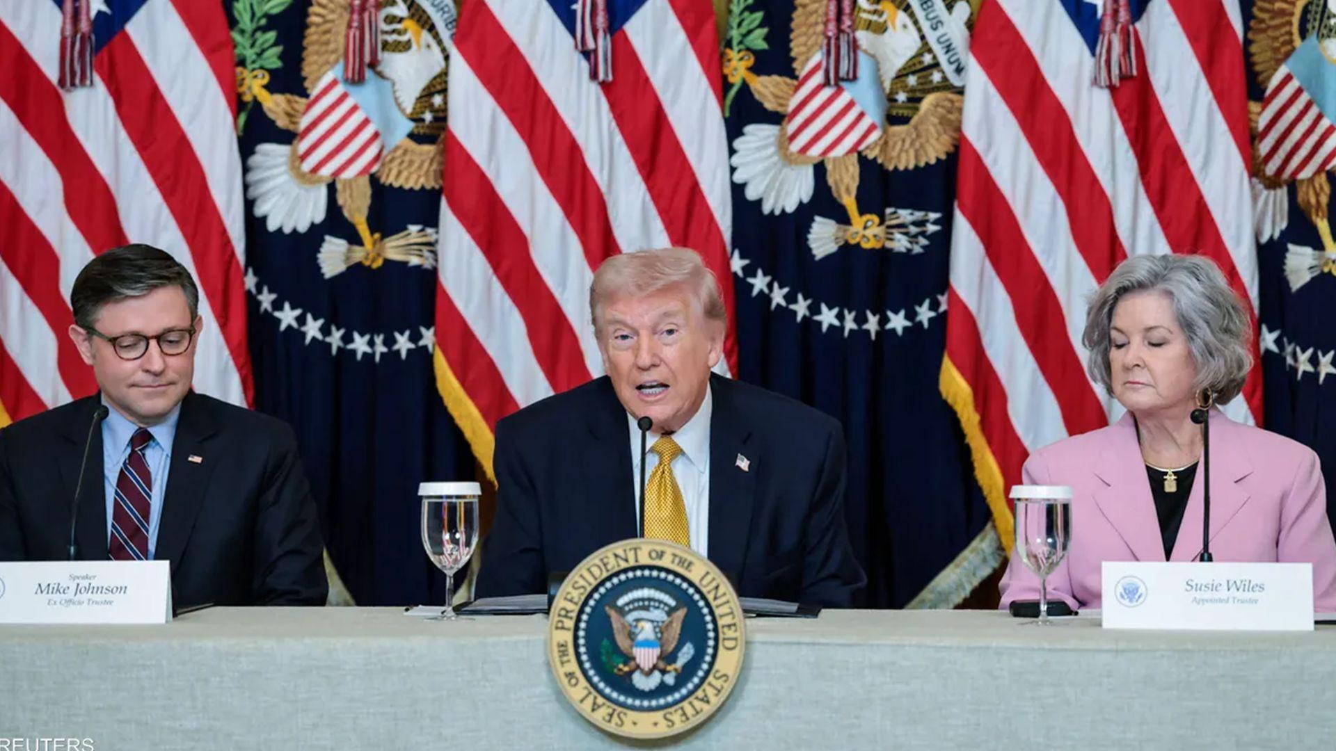 ترەمپ: توانای سەربازی و دەریایی ئێرانمان لەناوبردووە و زیاتر لە حەوت هەزار ئامانجمان پێکاوە